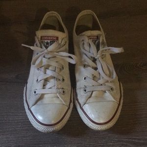 White red and blue converse